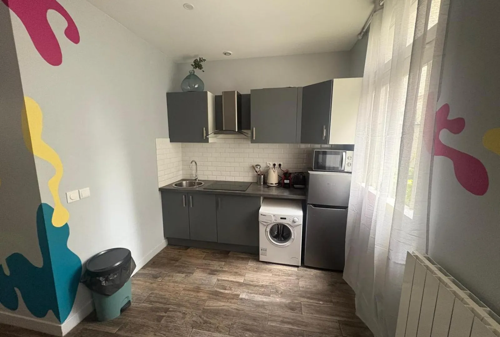 Bright Studio In Batignolles Paris France