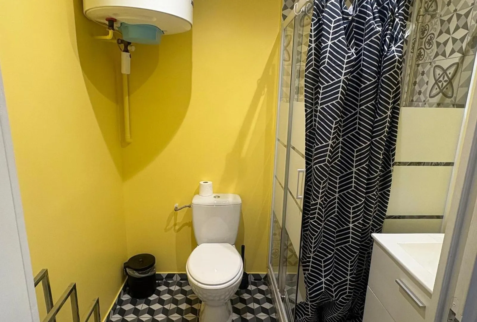 Apartment Bright Studio In Batignolles Paris France